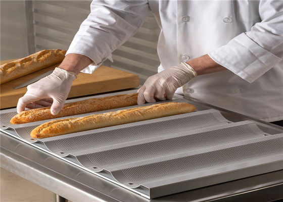RK Bakeware China Foodservice NSF 5 Loaf Aluminium Baking Tray Mengkilap Uni Lock Baguette Pan